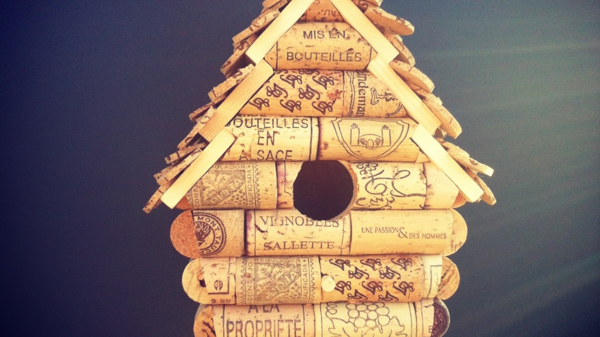 DIY #4 - Un nichoir en bouchons | Pierre Papier Ciseaux