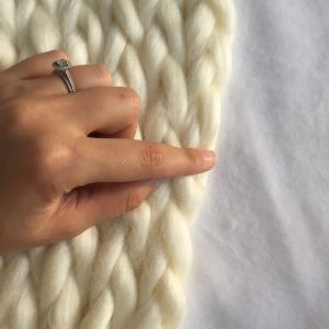 DIY tapis en laine XXL chunky knit sans tricoter