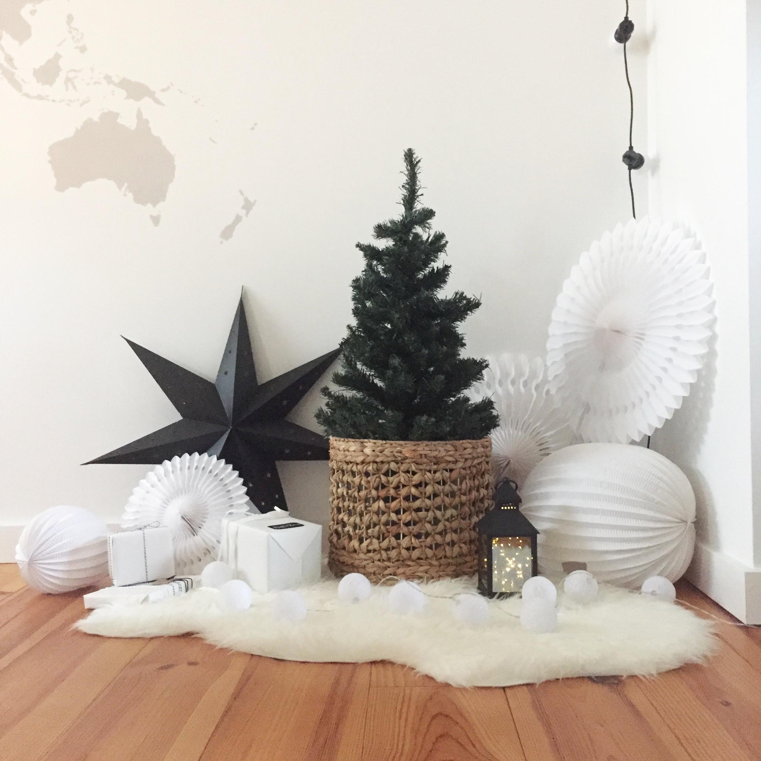 Emballages cadeaux de Noël style naturel et minimaliste