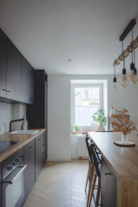 Cuisine salle à manger noire matte