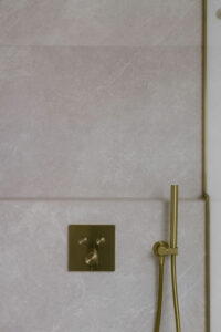 Détails : robinetterie laiton